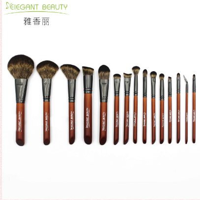 化妝刷套裝哪個好？挑選化妝刷都有哪些小技巧？
