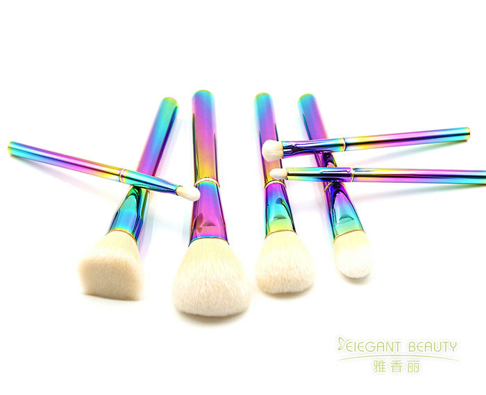 定制化妝刷需要多長(zhǎng)時(shí)間制作？