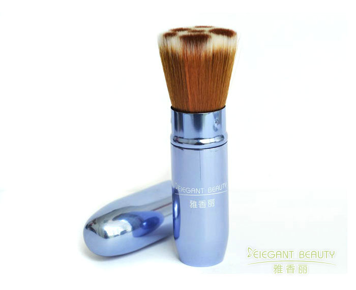如何判斷一支化妝刷的材質(zhì)是否適合敏感肌膚使用？